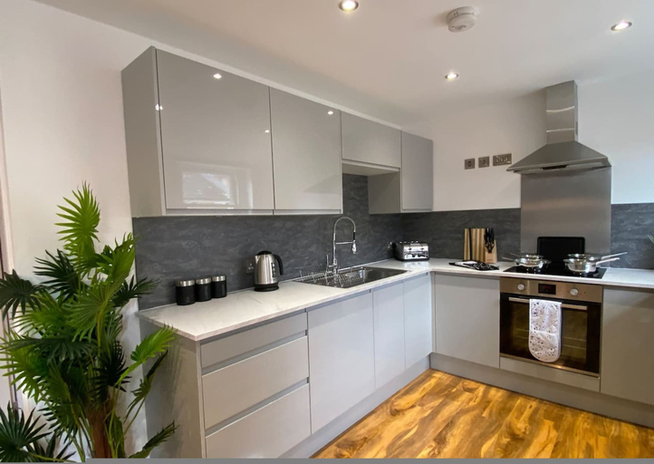 Room 3, Stylish 2BR Serviced Apartment in Bedford Centre 4, Bedfordshire