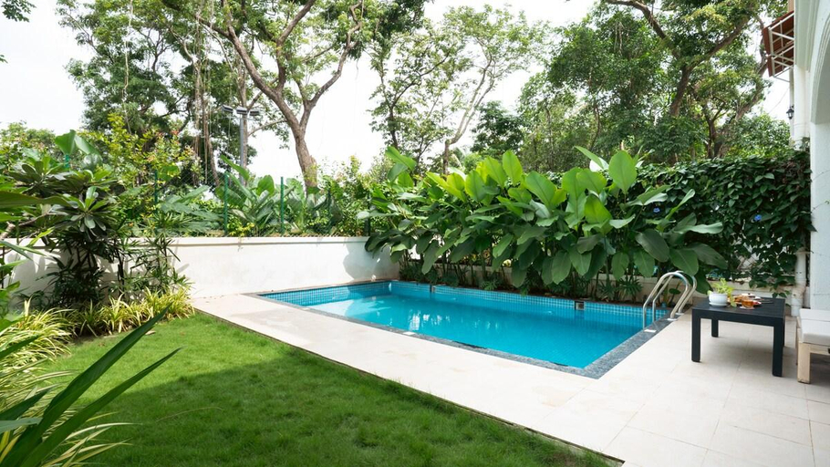Sport & Beauty, Parra Houses, North Goa