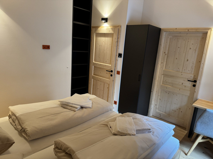 Bedroom 4, Superior Chalet With Sauna & Hot Tub, Murau
