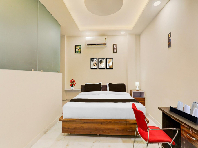 Room 3, Deluxe Hotel Avon, Kanpur Nagar