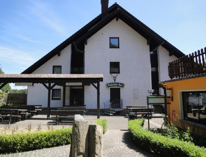Balcony 4, Hotel Heiderhof by Belvilla Single Room, Altenkirchen (Westerwald)