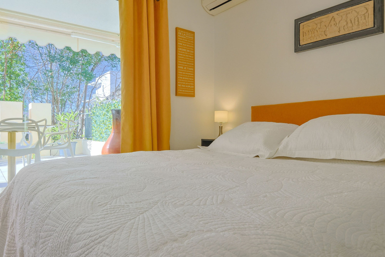 Room 2, 403 Le Zen in Cannes, Alpes-Maritimes