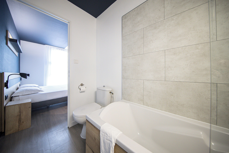 Bathroom 4, City Residence Nancy, Meurthe-et-Moselle