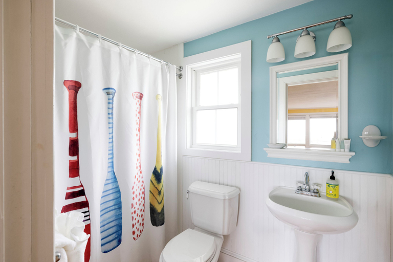 Bathroom 2, Dune Crest Hotel, Barnstable