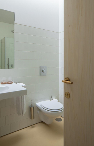 Bathroom 3, Quinta do Outeiro 1598, Ponte da Barca