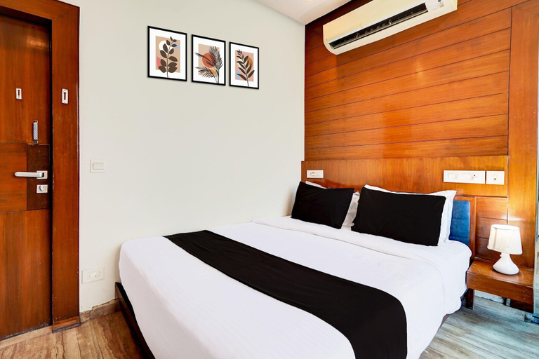 Room 5, Super Collection O Airport Road Hotel, Ahmadabad
