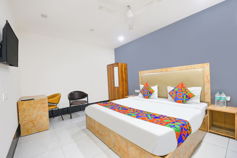 Bedroom 2, FabHotel Moody Inn Kalkaji, Delhi