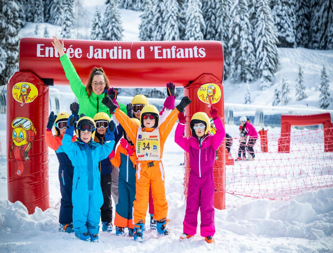Snow and ski sports 5, Chic Alpine Base With Private Sauna, Haute-Savoie