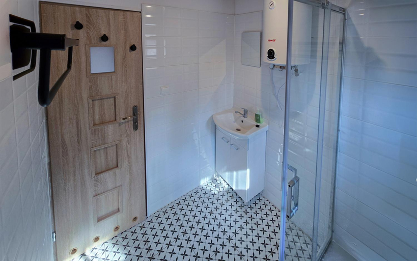 Bathroom 3, Nova Mazury, Kętrzyn