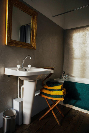 Bathroom 3, Chateau de Bouillancourt en Sery, Somme
