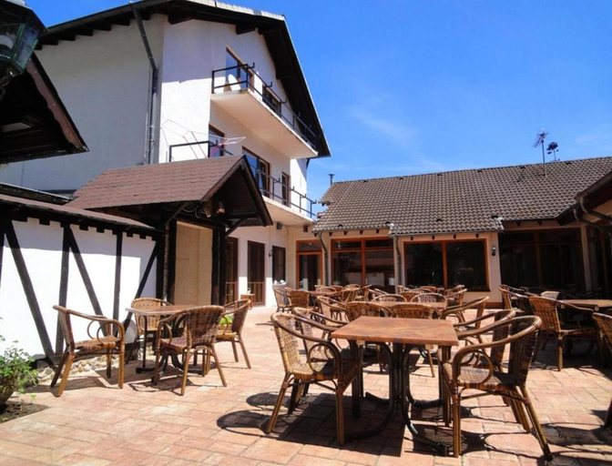 Balcony 2, Hotel Heiderhof by Belvilla Single Room, Altenkirchen (Westerwald)