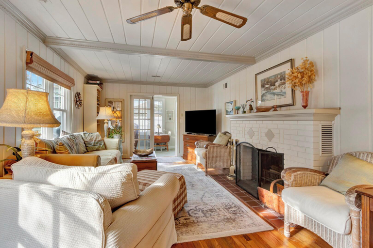 Primary image, Seagull Drive 38747, Sussex