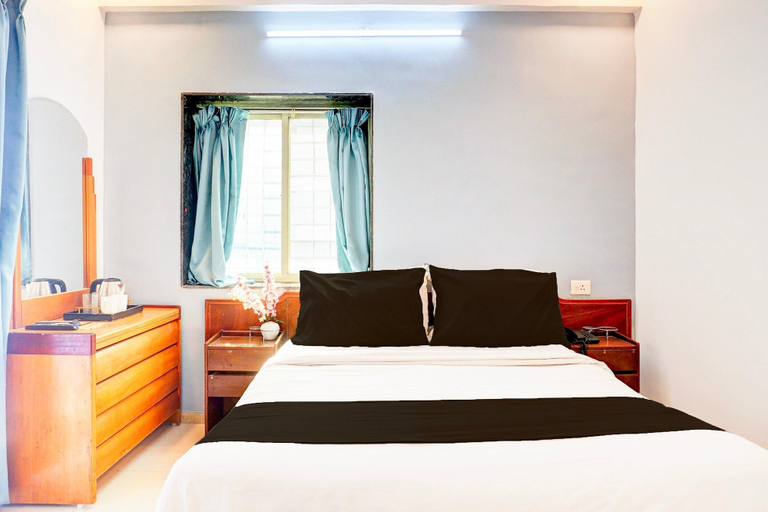 Room 5, Classic With Balcony Ubale Nagar, Pune