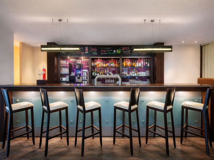 Bar (on property), Sunday Bielefeld Standard Double Room, Bielefeld