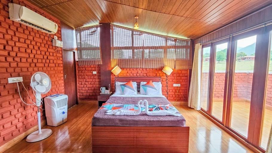 Room 5, Nature Full Resort Masanagudi, The Nilgiris