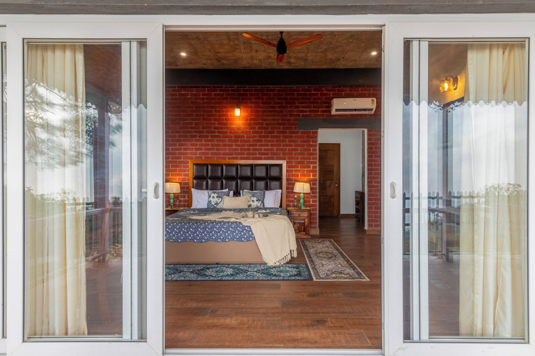 Room 2, ELIVAAS Fleur De Lis 4 BHK Villa, Solan