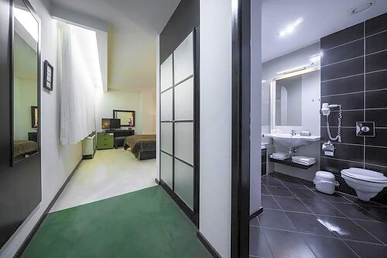 Bathroom 5, Astory, Plzeň