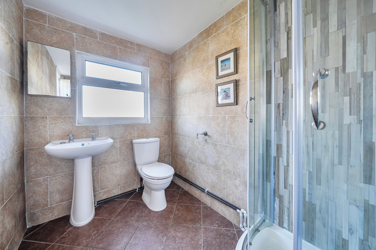 Bathroom 3, Sea View Cottage Near Snowdon & Coastal Trails, Conwy