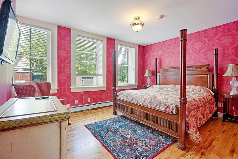 Bedroom 2, The Lincklaen House, Madison