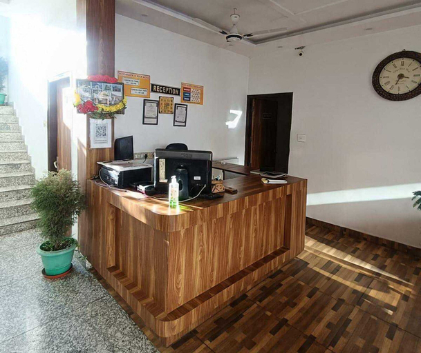 Reception 4, Collection O Lansdowne Viewpoint, Garhwal