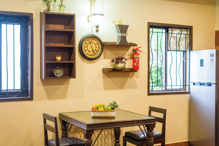 Dining 5, ELIVAAS Lakeview Manor 5 BHK, Nainital