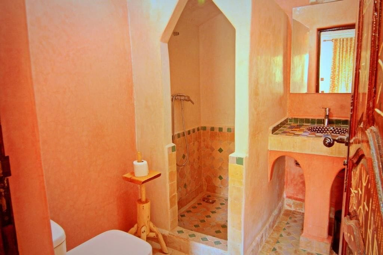 Bathroom 2, riad jnane karma, Al Haouz