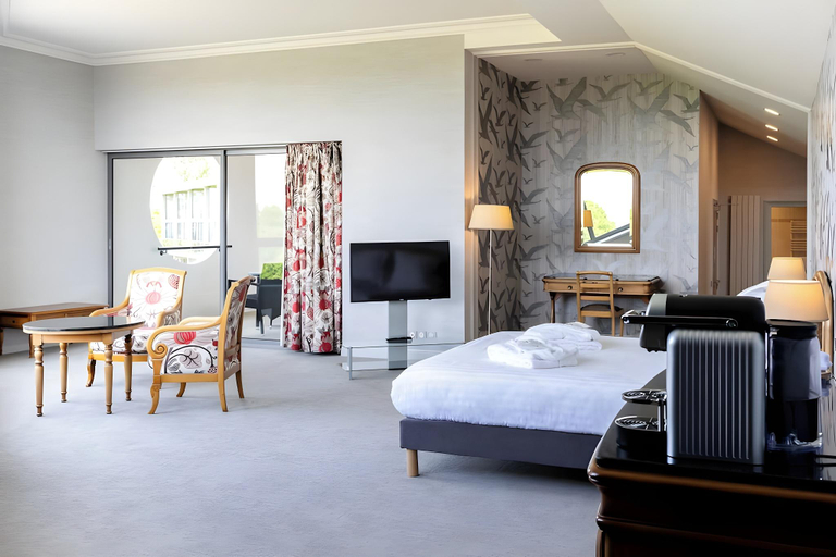 Bedroom 2, Le Relais Saint Michel, Manche