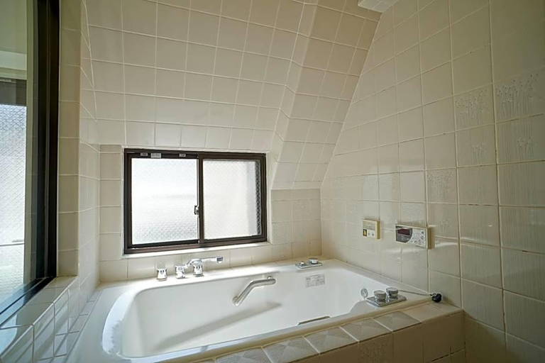 Bathroom 3, Tabiyu Abrigo, Nishinomiya