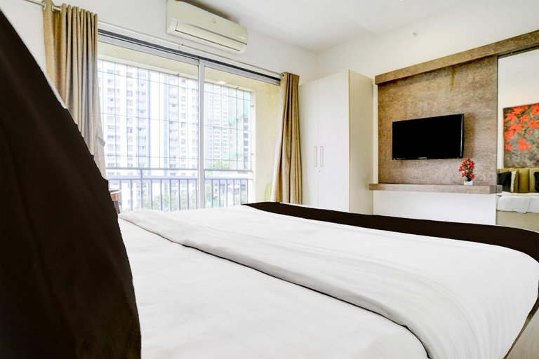 Room 4, Super Collection O Jupiter Hospital, Mumbai Suburban