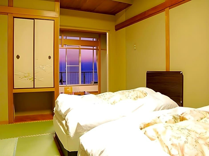 Bedroom 3, Futagojimaso, Wakayama