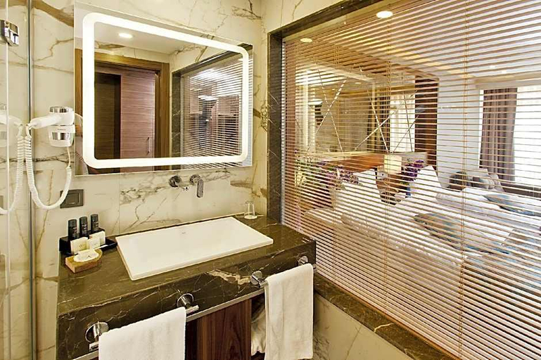 Bathroom 3, Artur Otel, Merkez