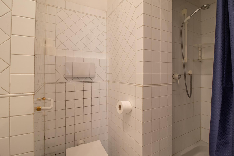 Bathroom 1, Praty Rooms, Rome