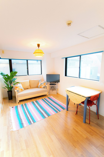 Room 4, Kobayashi Building 302, Taitō