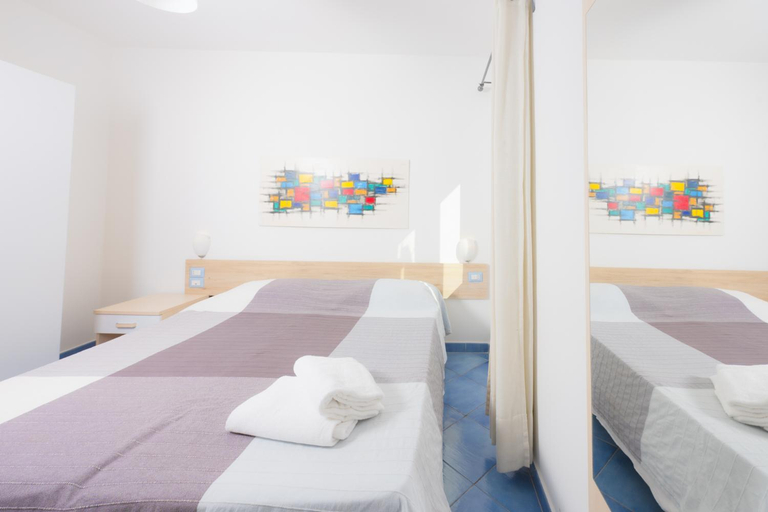 Bedroom 3, Belvedere, Napoli