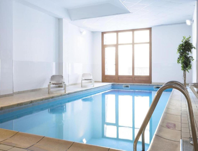 Pool 2, Wellness Hub for Three Guests, Savoie