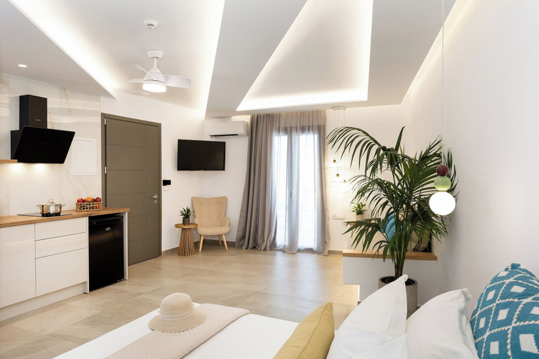 Room 3, Axopetra Hotel, South Aegean