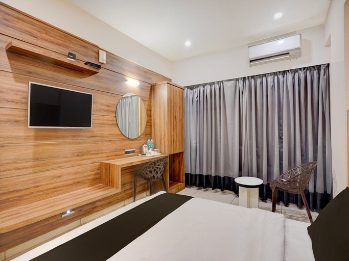 Room 5, Townhouse Seetharam Palya Metro Station, Bangalore