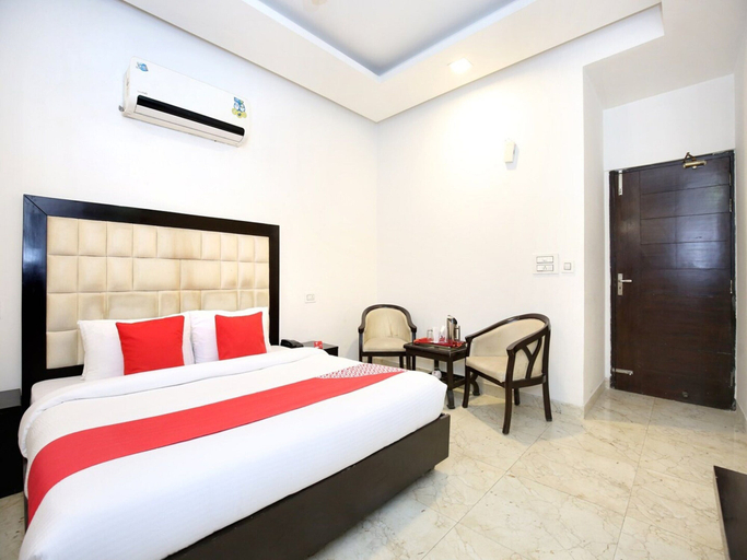Room 3, Townhouse Patiala-zirakpur Crossway, Sahibzada Ajit Singh Nagar