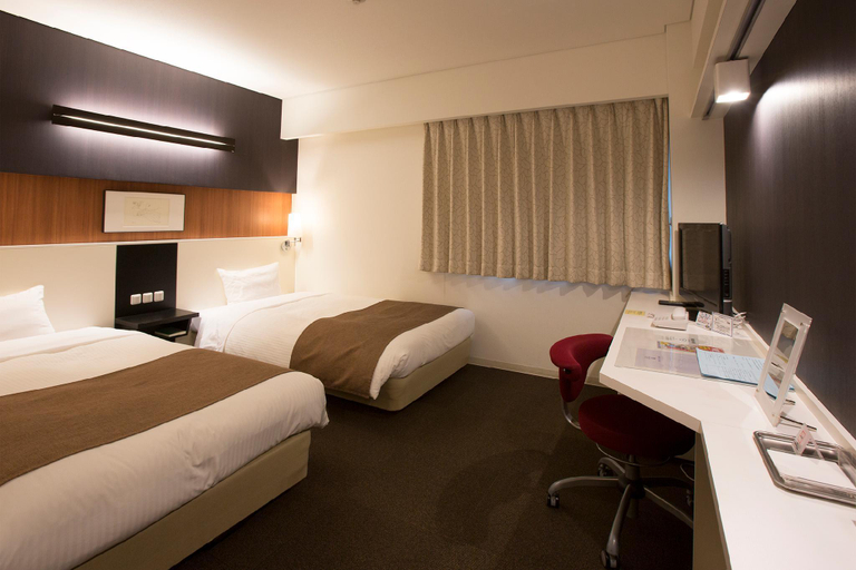Bedroom 2, Wakkanai Grand Hotel, Wakkanai