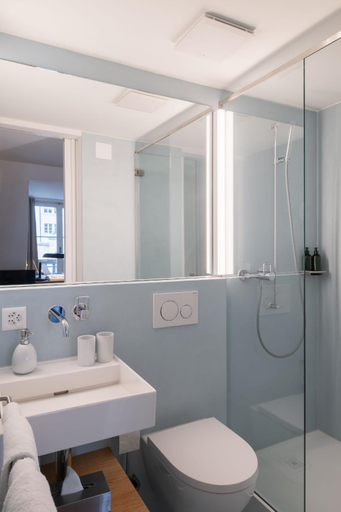 Bathroom 3, Baseltor Hotel & Restaurant, Solothurn