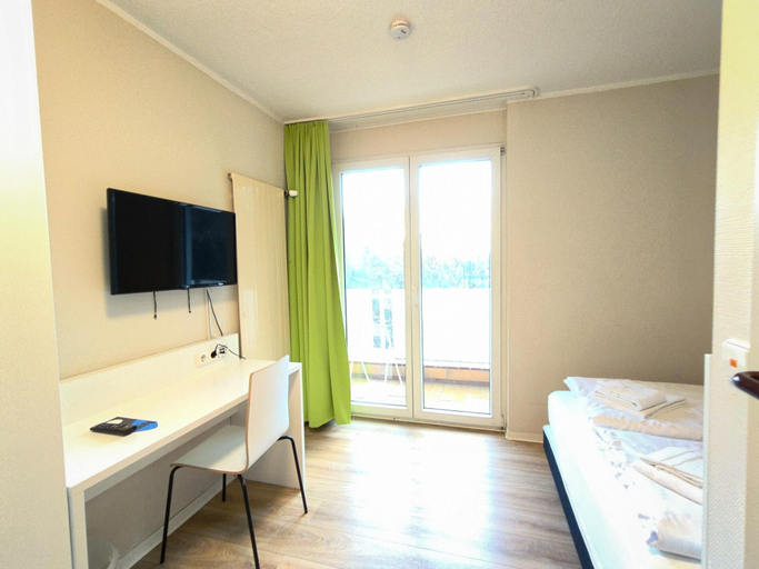 Room 5, Bendorf Hotel by Belvilla Single Room, Mayen-Koblenz