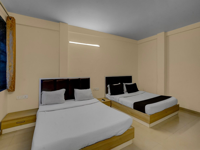 Room 2, Hotel O Vapi Gidc Formerly Zion Inn, Valsad