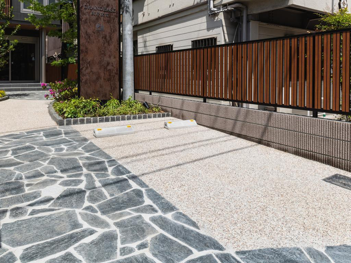 Exterior & Views 2, Grand Base Beppuekimae, Beppu
