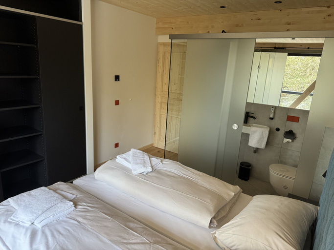 Bedroom 2, Superior Chalet With Sauna & Hot Tub, Murau