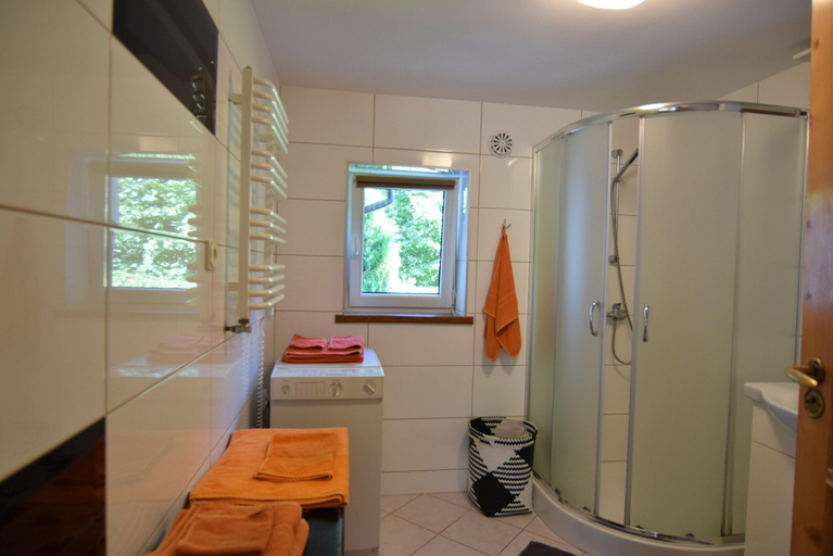 Bathroom 3, Comfortable Holiday Home With a Private Garden, Wejherowo