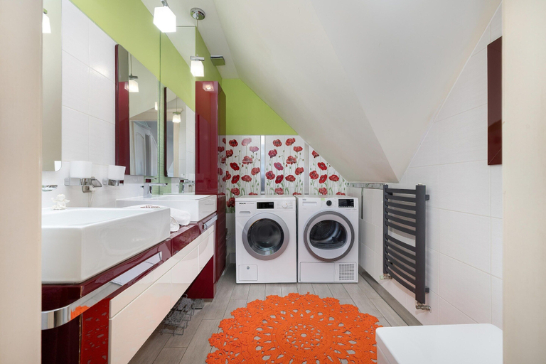 Bathroom 2, Large, Comfortable Holiday Villa With a Garden, Kołobrzeg
