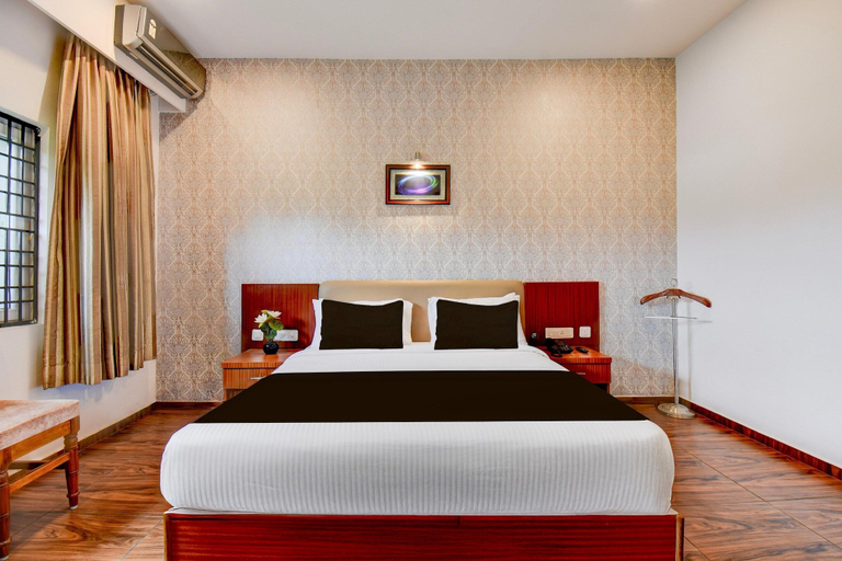 Room 4, Super Mahadeshwara Convention Aprameya, Mysore