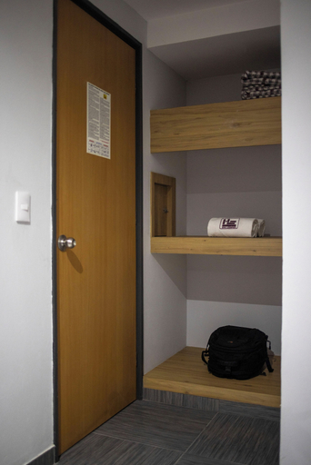 Bathroom 3, Hotel San Lorenzo, Mexico City