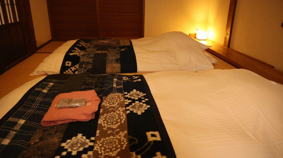 Bedroom 2, Oyado Kaikatei Ryokan, Yufu