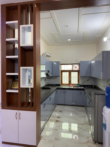Others 4, Noida Villas, Gautam Buddha Nagar